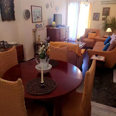 Appartement Ζεστό Παραδοσιακό Σπιτι à Kalamata Extérieur photo