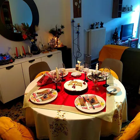Ζεστό Παραδοσιακό Σπιτι Daire Kalamata Dış mekan fotoğraf