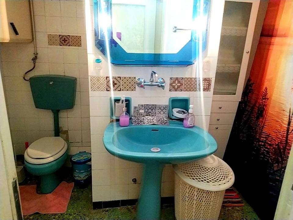 ζεστό παραδοσιακό σπιτι *